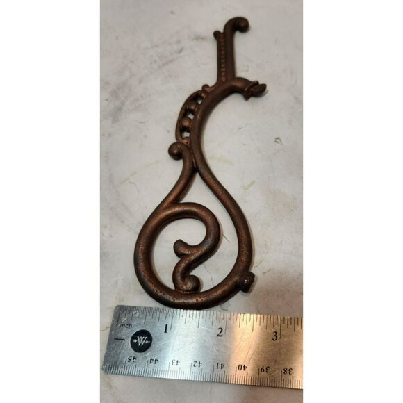 Vintage Cast Iron Coat Hooks And Lamp Finials 4 Pieces Unique Hooks 8" - Picture 8 of 16